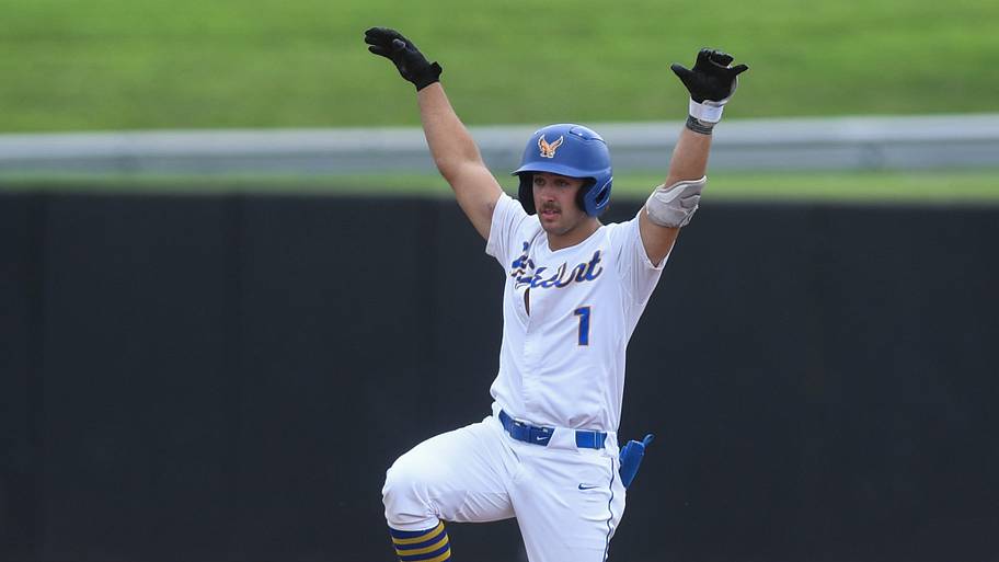 Iowa high school state baseball tournament: Hectic day of action