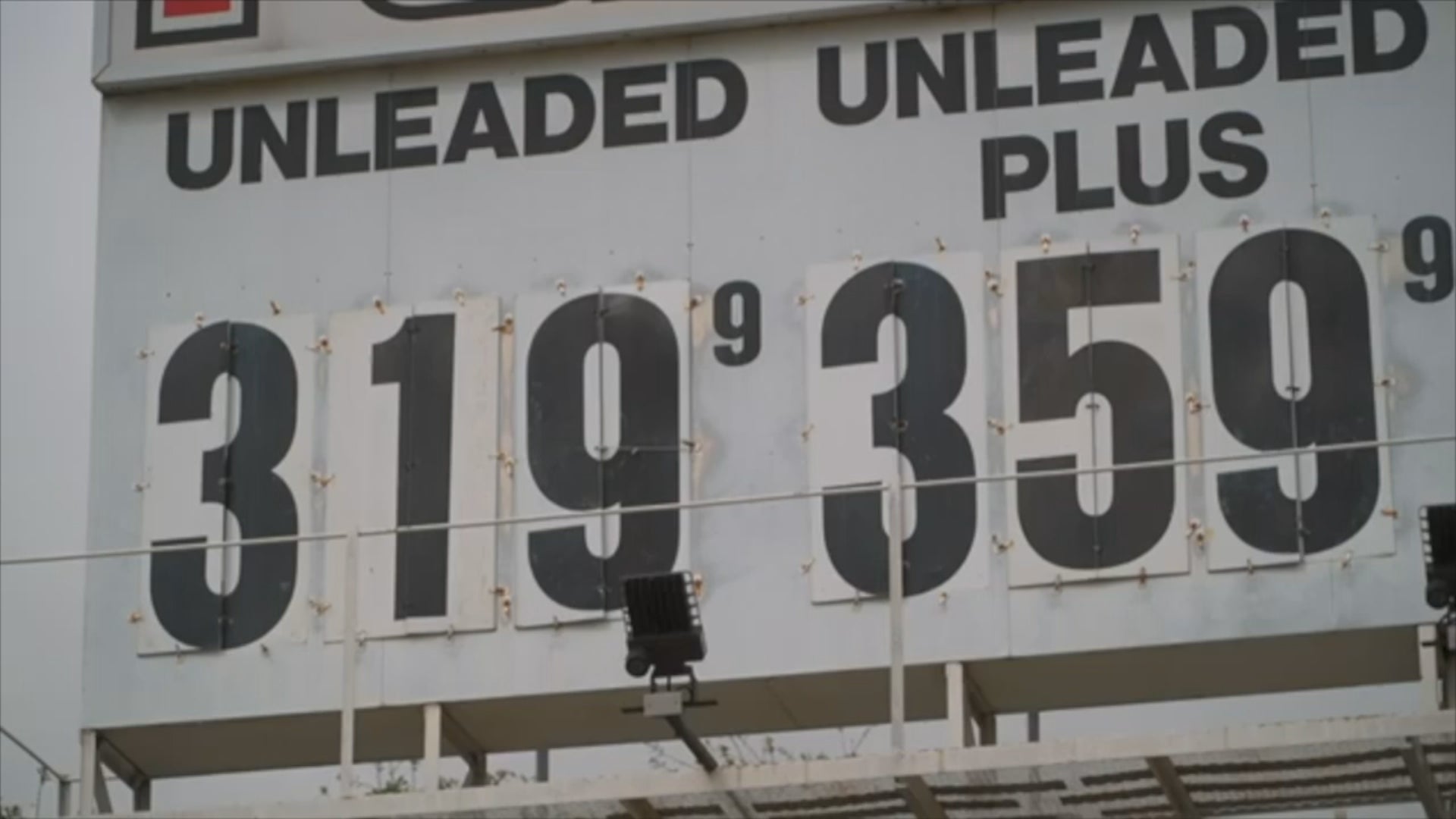 Indiana to reimburse local governments for losses during gas tax holiday