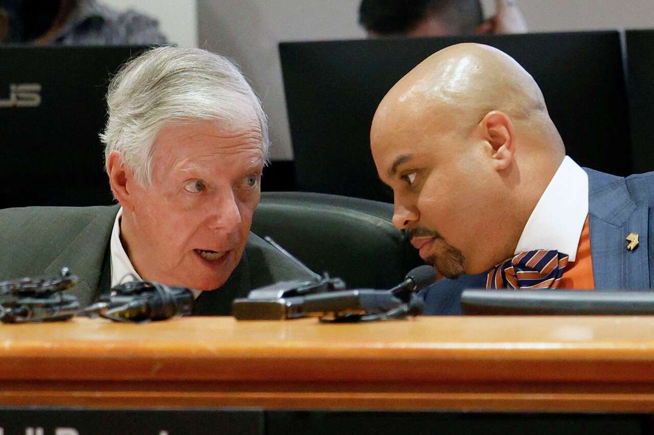 DART names Florida transit executive Nathaniel Ford CEO after divided board vote
