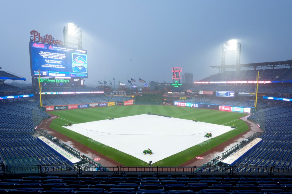 Dodgers beat Phillies on inexplicable game-ending baserunning gaffe