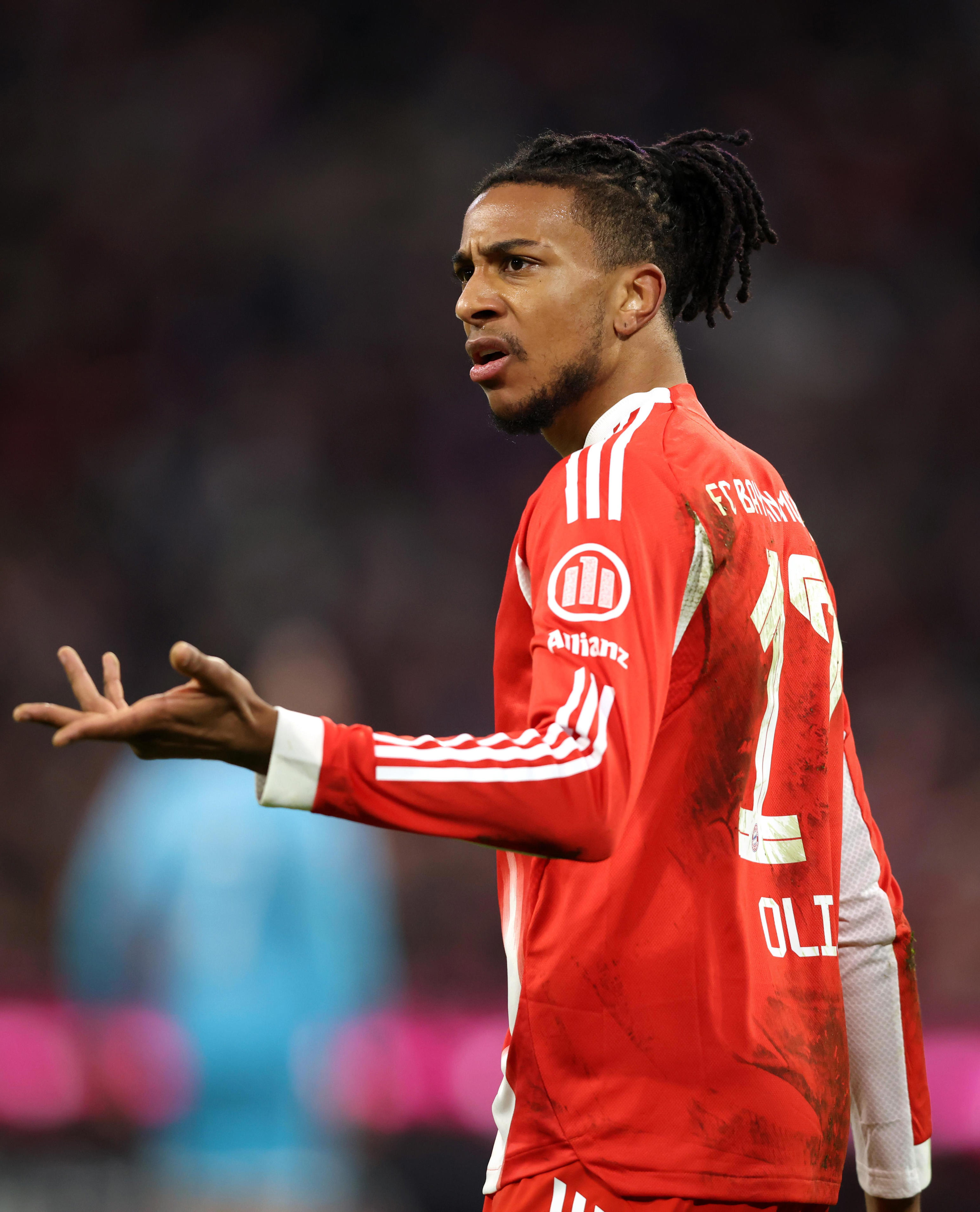 Bayern Munich news: Michael Olise ‘not feasible’ for Real Madrid this summer; is FC Barcelona’s next striker in Germany; and more!