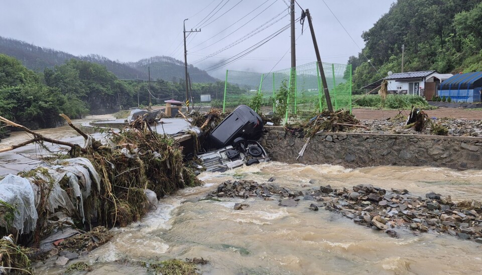 Why is Korea's weather forecast often wrong this summer?