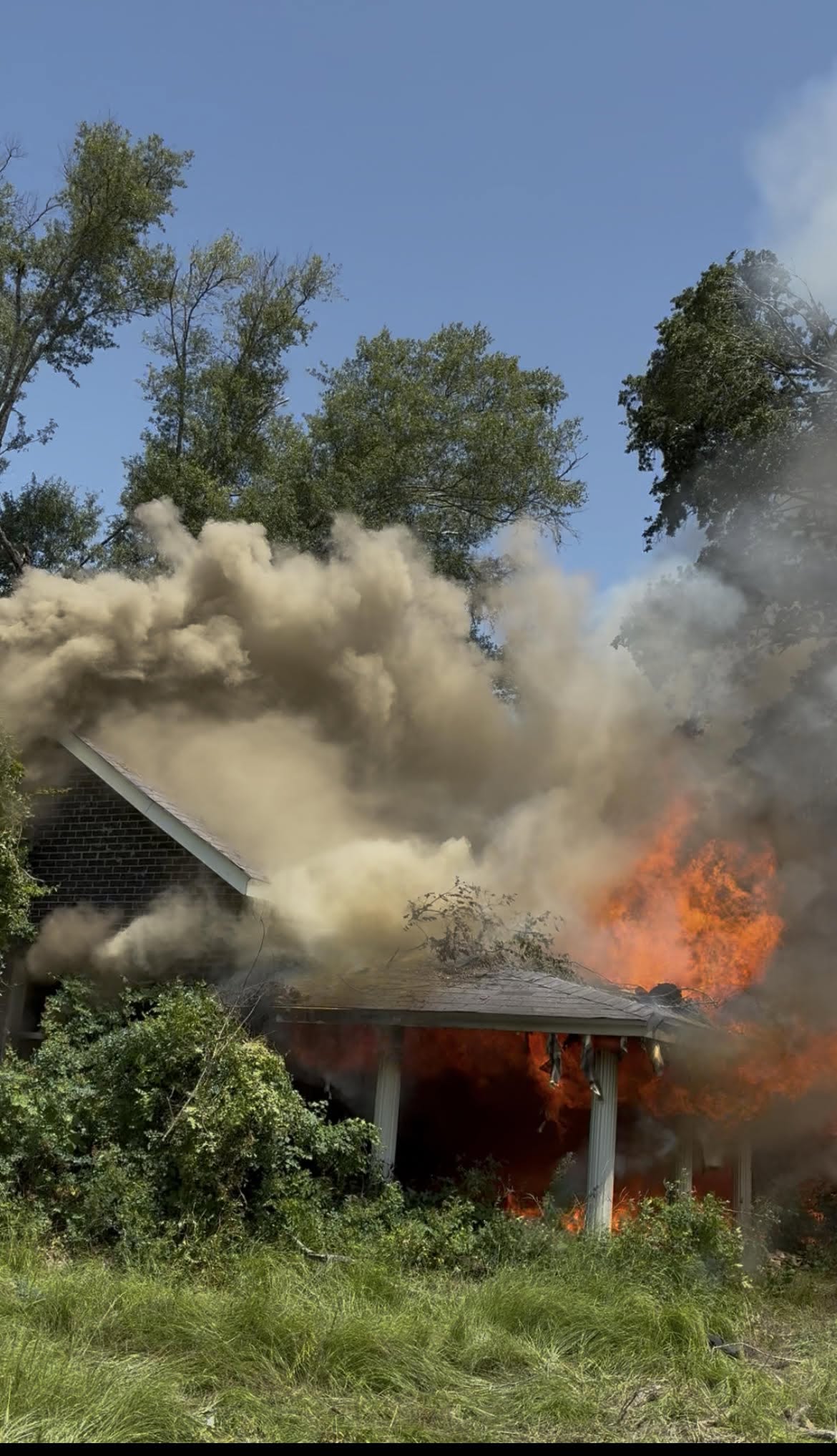 Desoto Fire Districts conduct controlled fire response