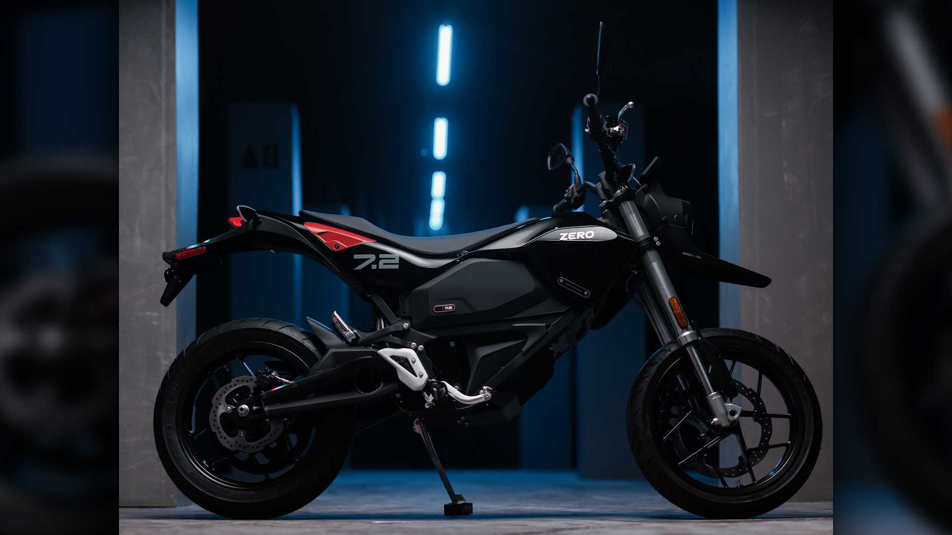 Black 2023 Zero FXE static profile shot