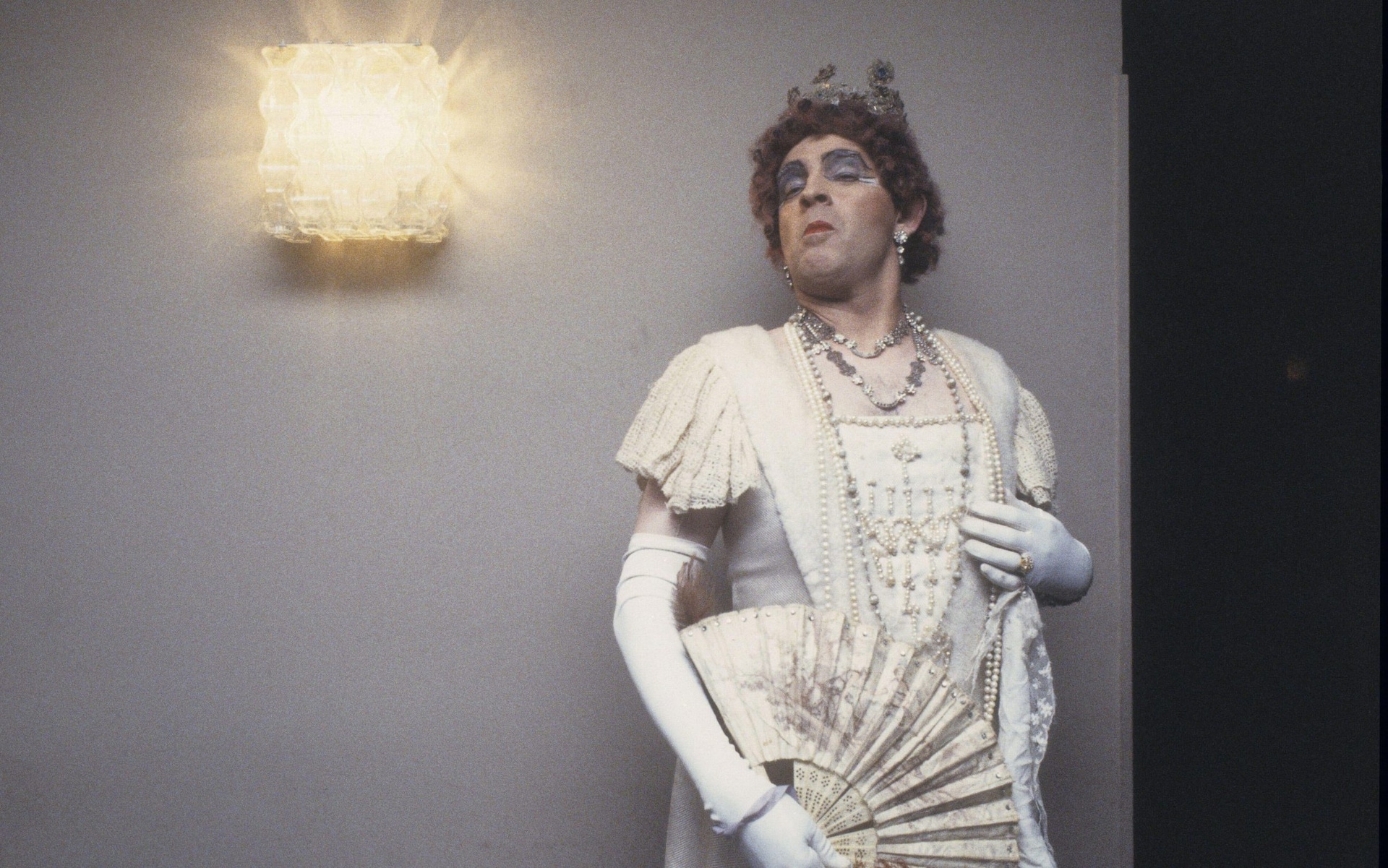 Michael Aspinall, erudite opera singer who parodied past divas as ‘the Surprising Soprano’