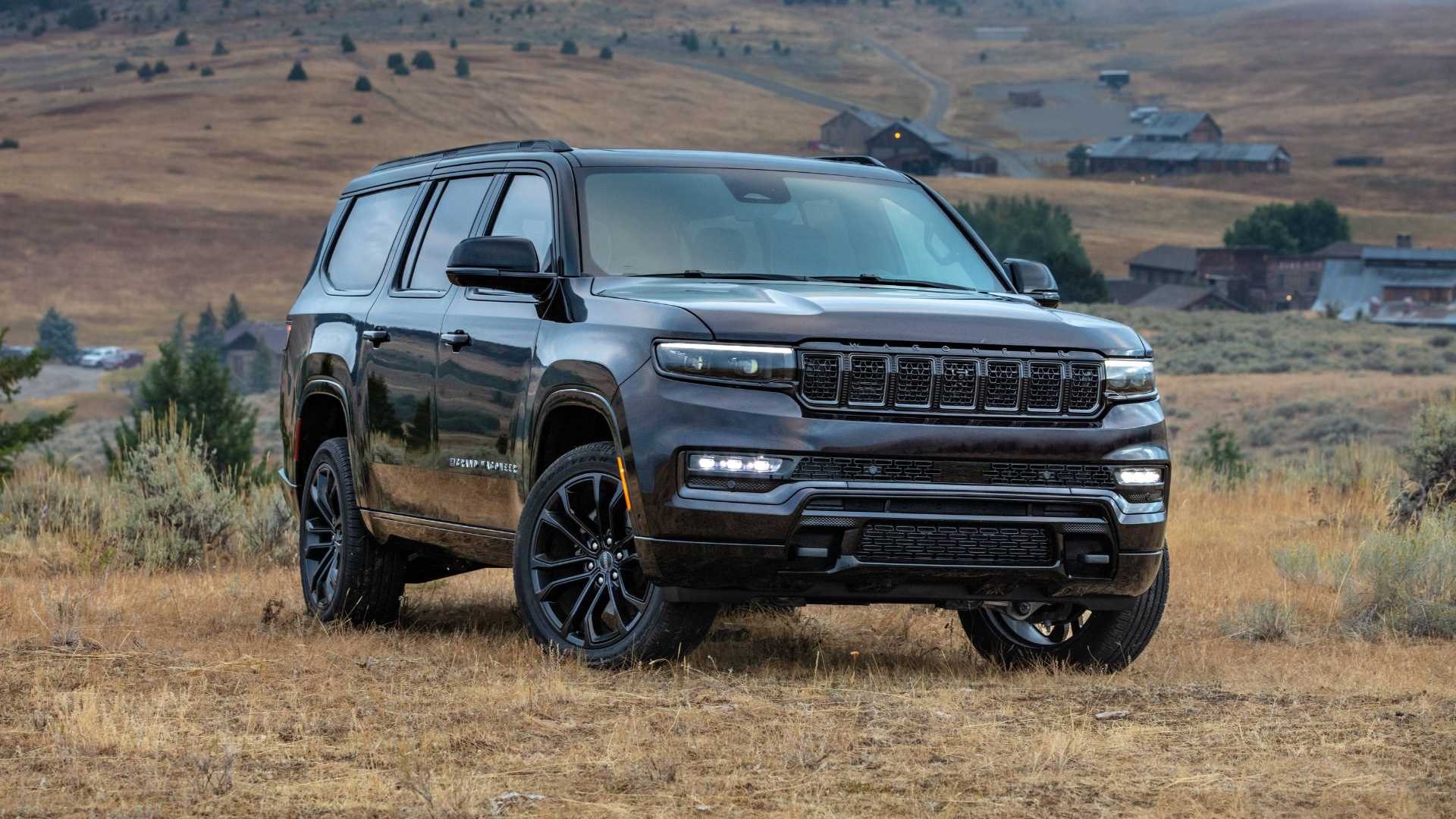 2025 Jeep Grand Wagoneer L (2)