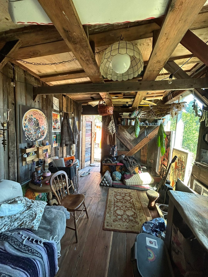 12 People Who Built a Tiny House and Found the Right Person at the Door