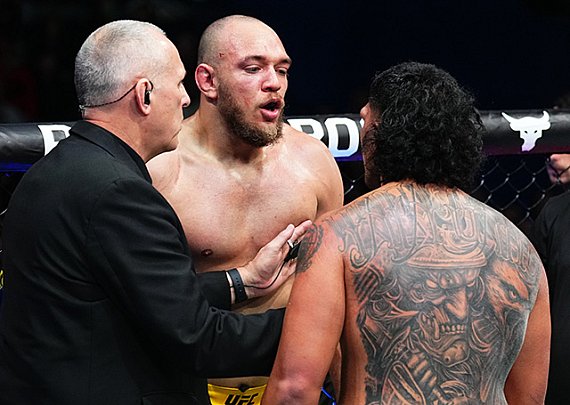 Valter Walker isn't buying the Josh Hokit or Gable Steveson hype