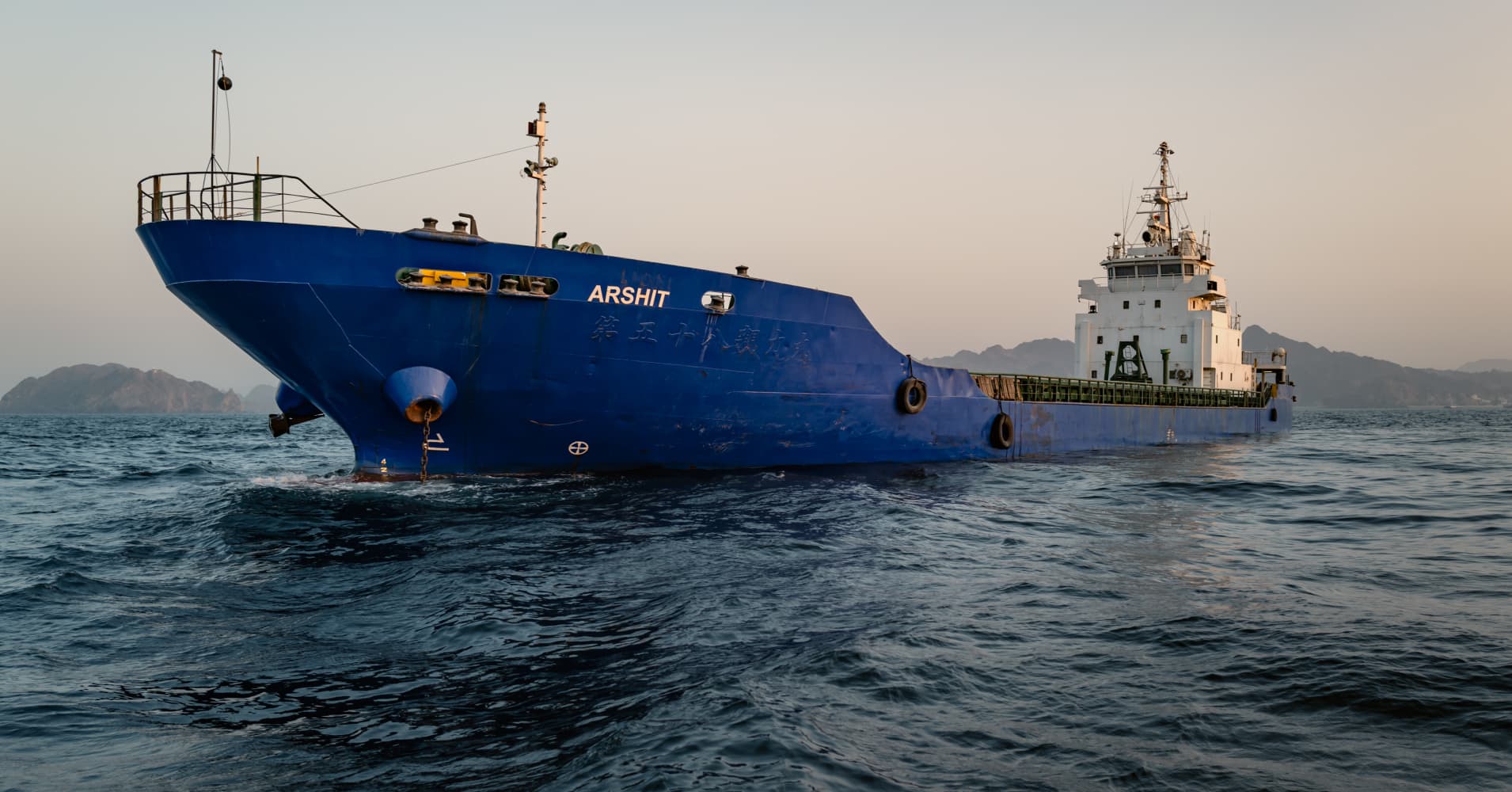 Oil prices jump 4% as Rubio says Iran 'not serious' about peace talks