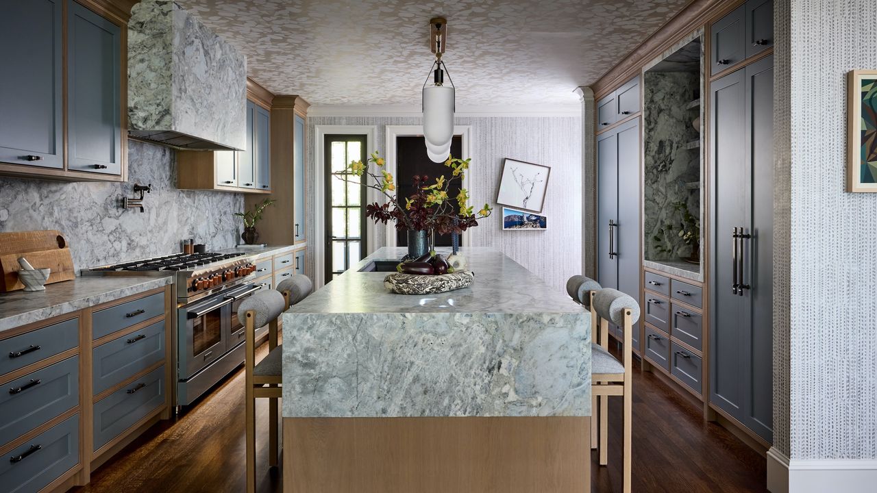 8 design-y kitchen wallpaper ideas that prove patterned paper absolutely belongs in this space