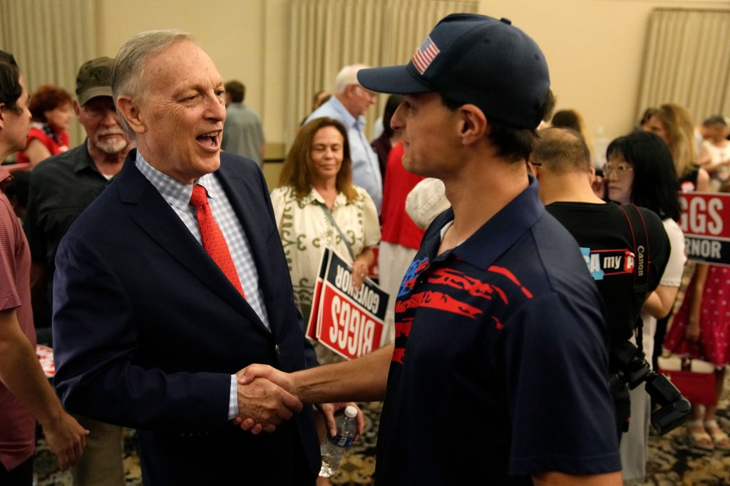 Trump-backed candidates, including ex-Giants, Jets kicker Jay Feely, easily win Arizona primaries — socialist House hopeful gets smoked