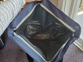 Open insulated tote bag