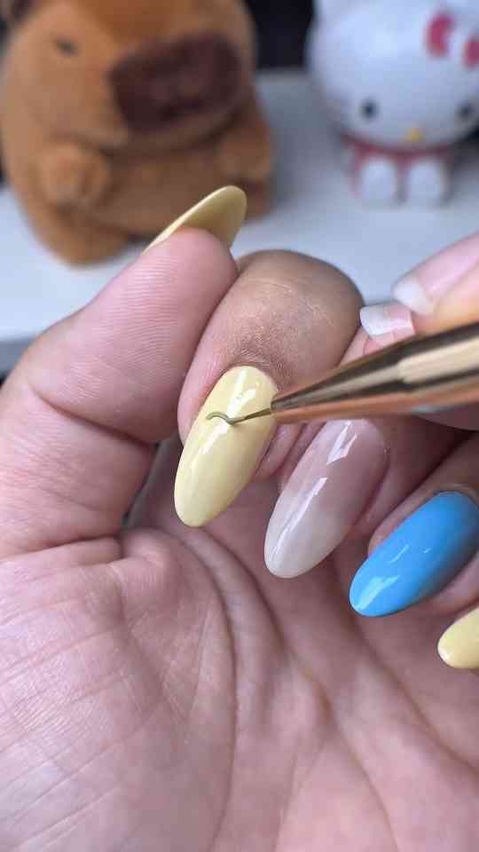 Meu esmalte favorito do Mercado Livre personagem Limãozinho