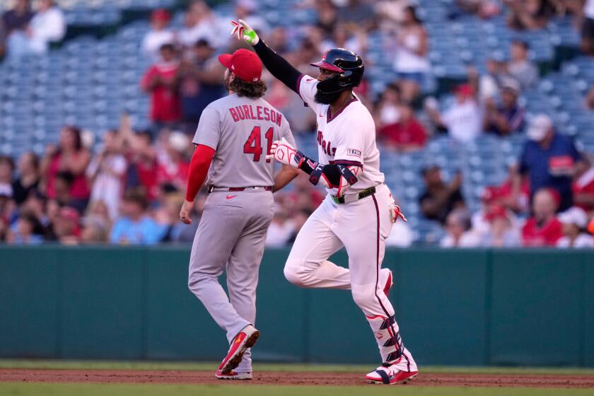 Angels roll to win over Cardinals, extend win streak to three games