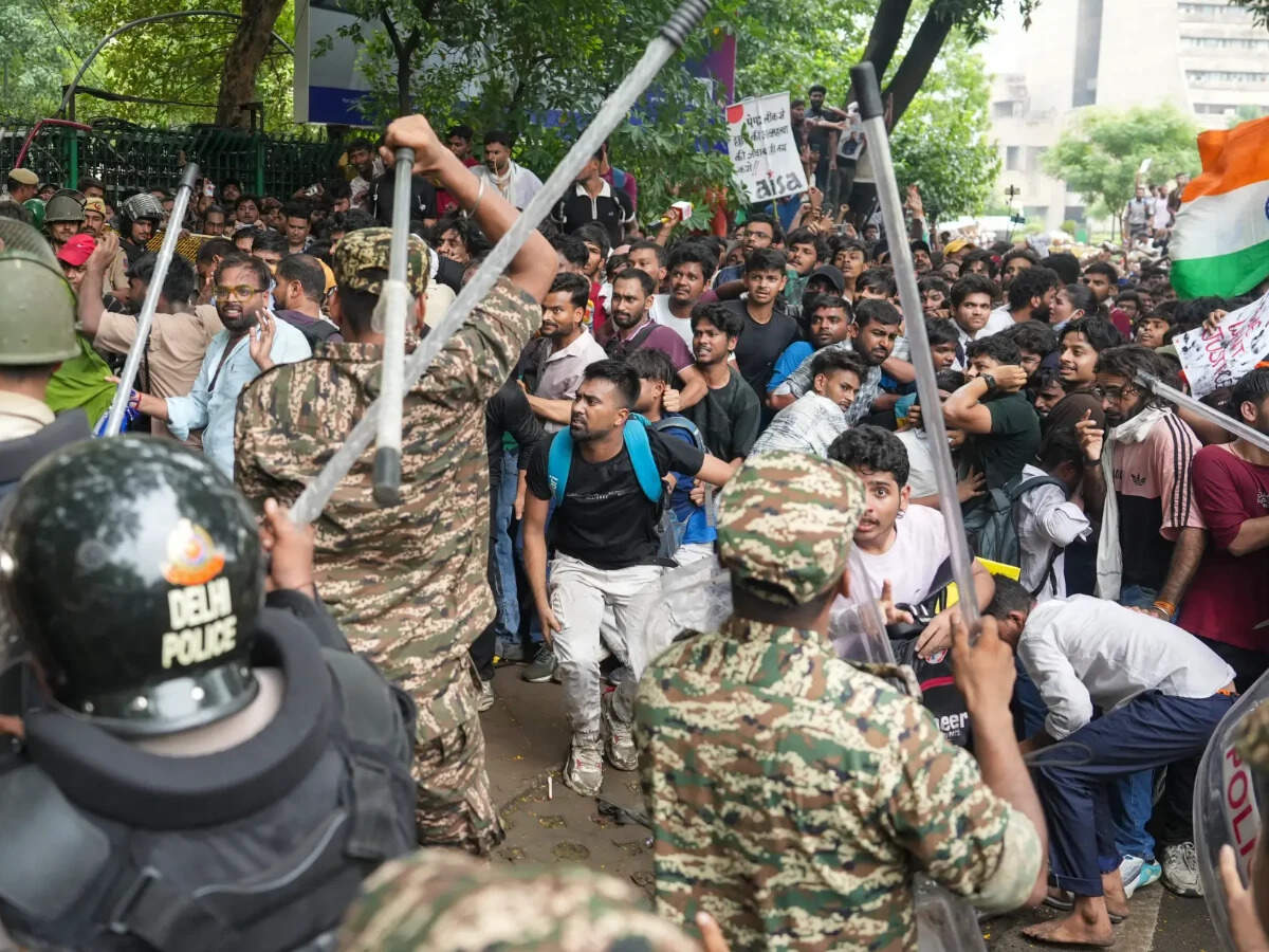 CJP protests: SC declines urgent plea challenging police action; CJI ...