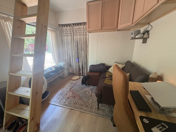 12 People Who Built a Tiny House and Found the Right Person at the Door