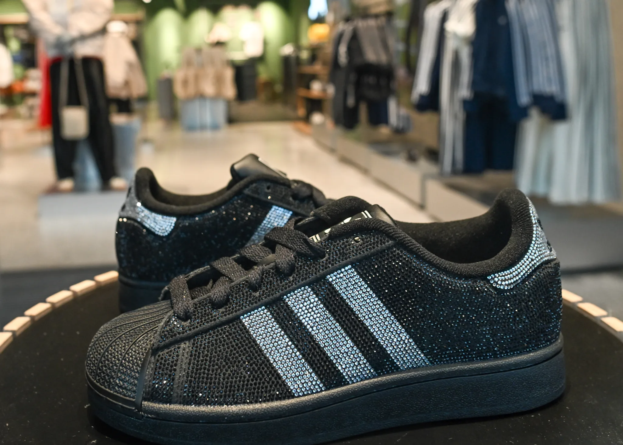 How to buy: Adidas Superstar II