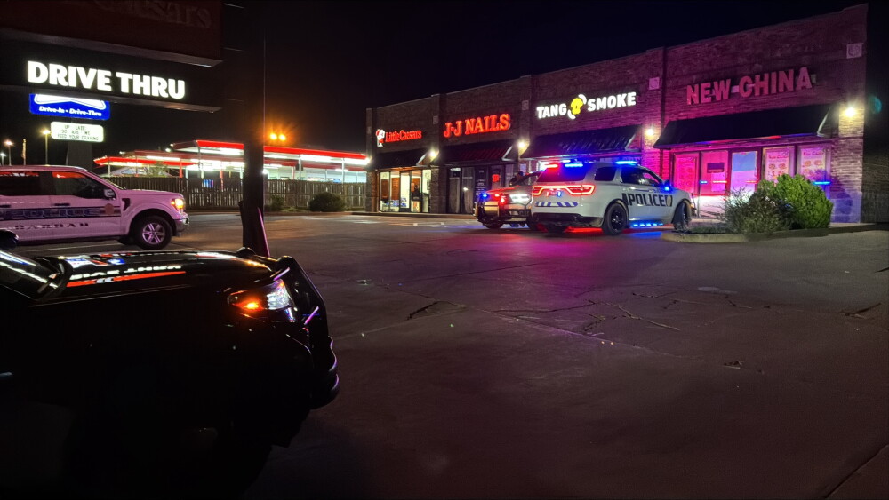Suspect in custody after stabbing reported outside Little Caesars in Harrah