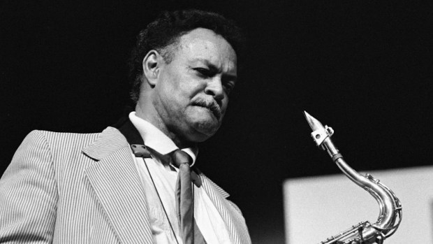 Plas Johnson, saxophonist behind iconic 'The Pink Panther' theme song, dies at 94