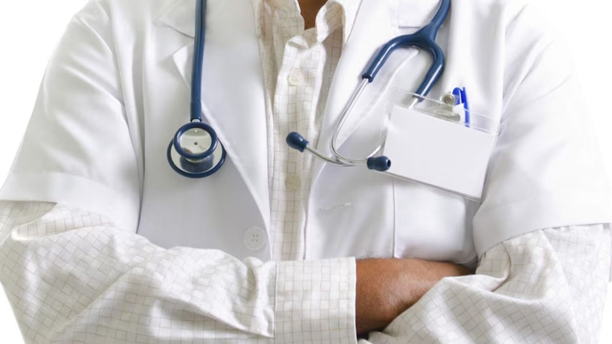 Nearly half of Indian doctors are using AI. But why do 69% of doctors want to quit?