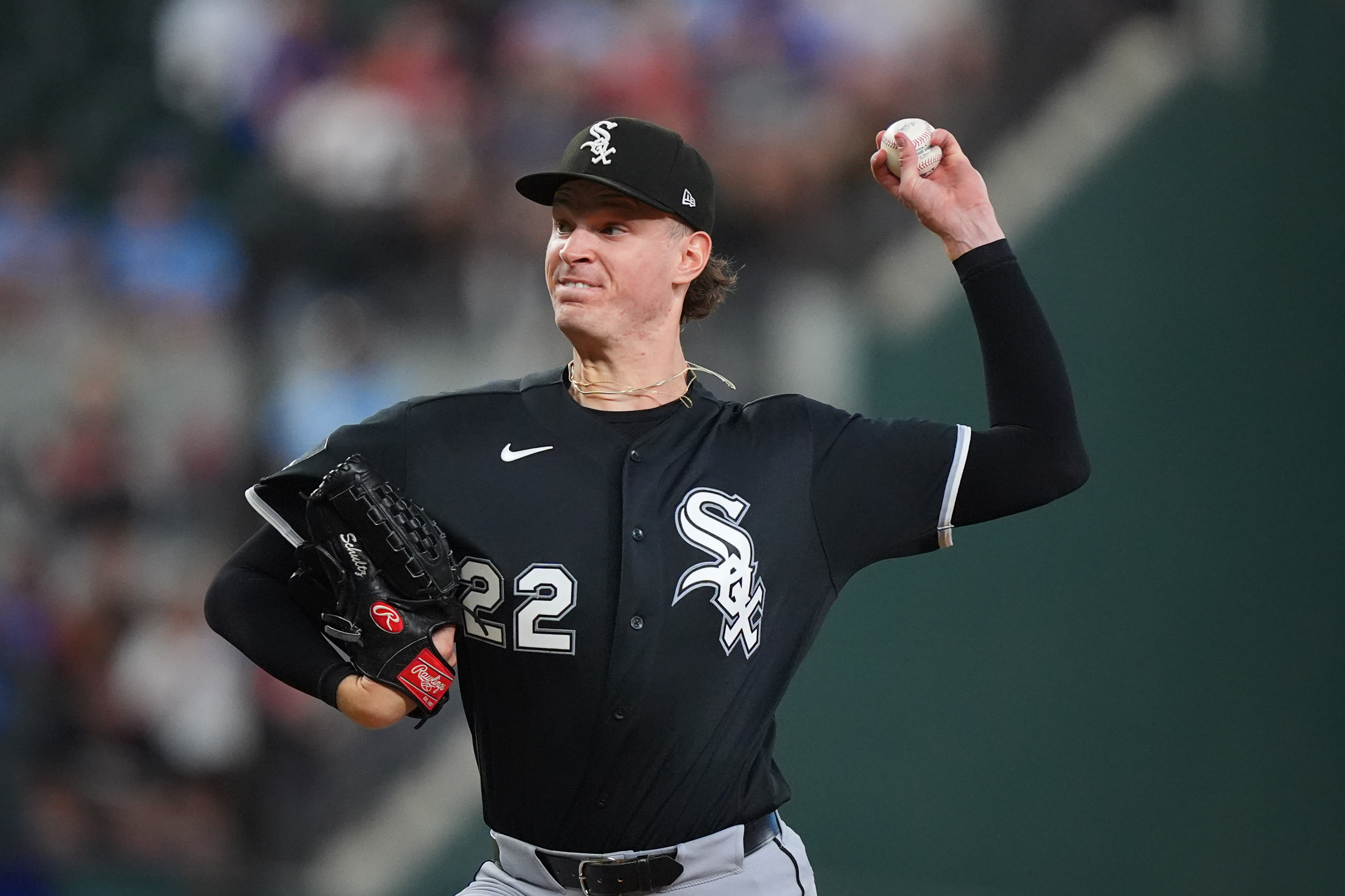 Chicago White Sox starting pitcher Noah Schultz throws during the first inning of a baseball game against the Texas Rangers, Tuesday, July 21, 2026, in Arlington, Texas. (AP Photo/LM Otero)