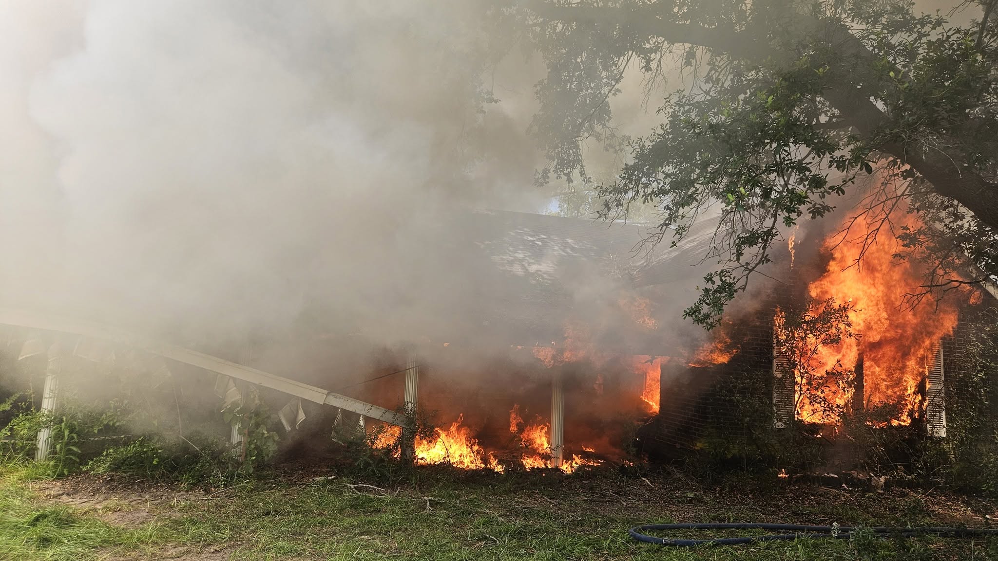 Desoto Fire Districts conduct controlled fire response