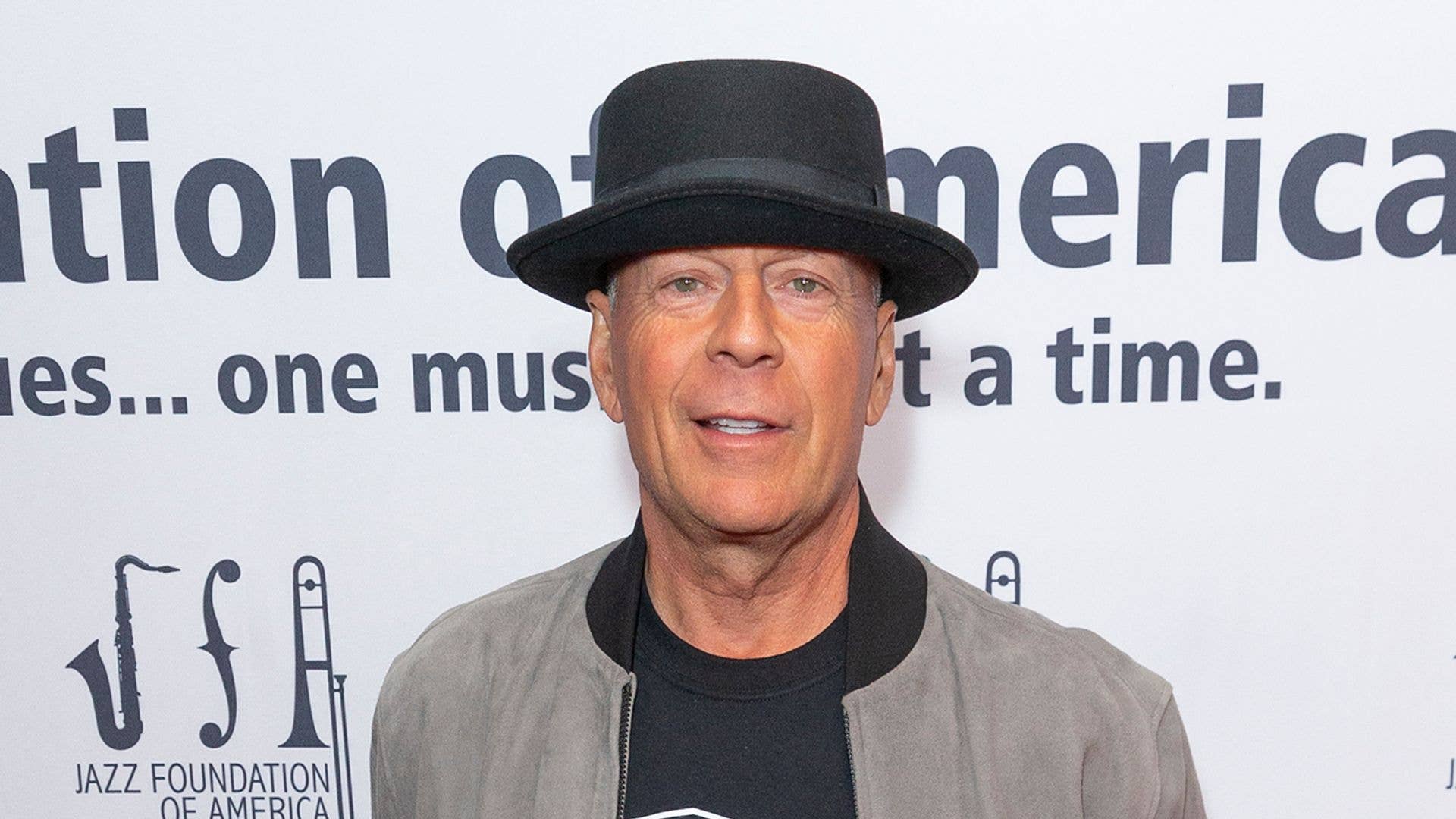 Bruce Willis makes ultra-rare public appearance amid health battle