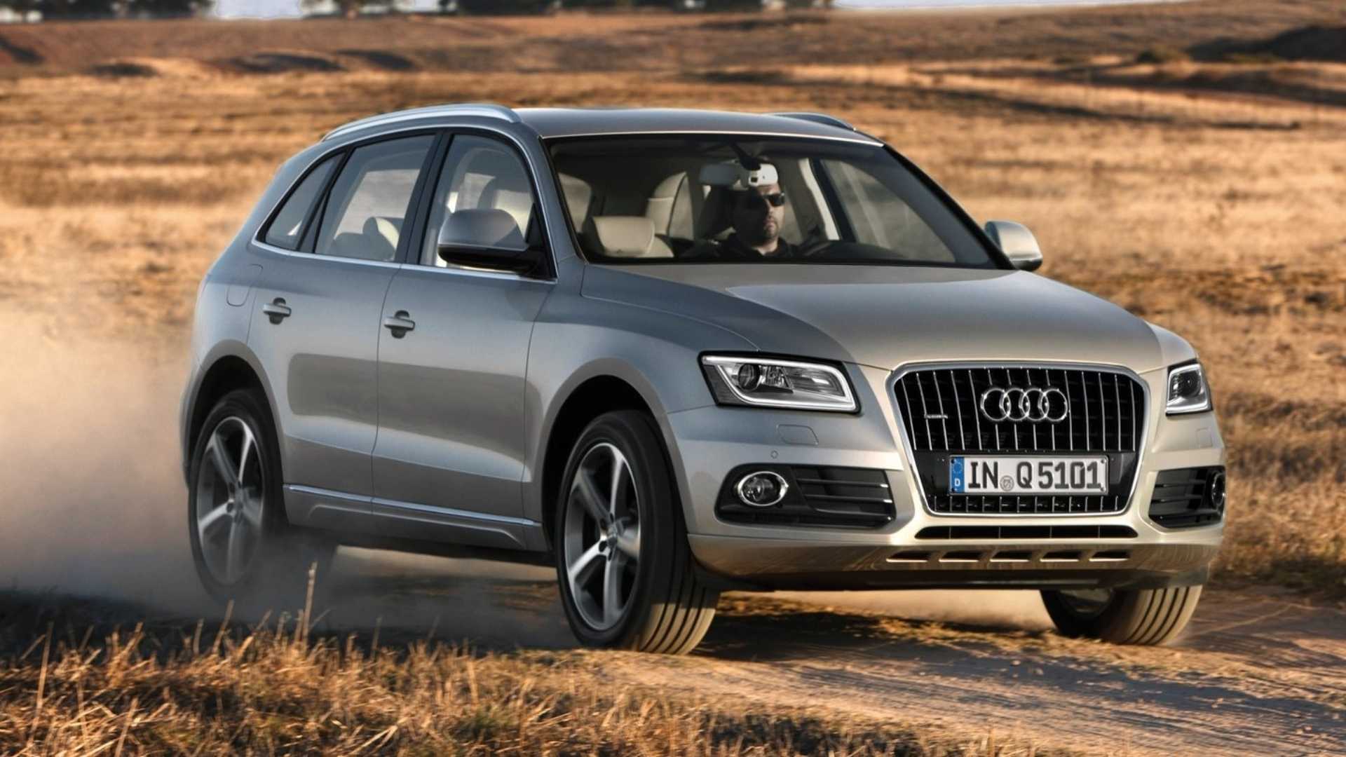 Grey 2013 Audi Q5