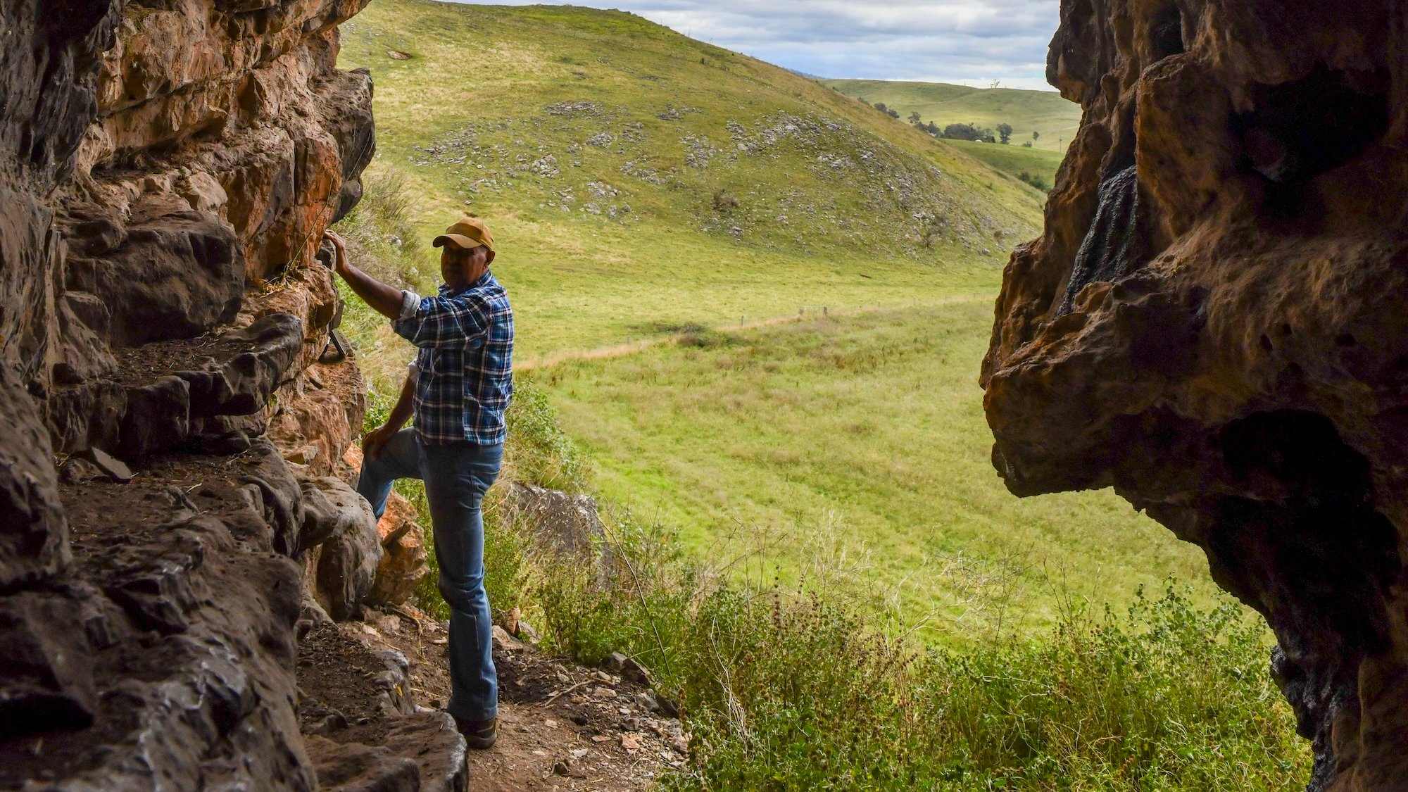 Australian cave home to 25,000 years of healing—and curses