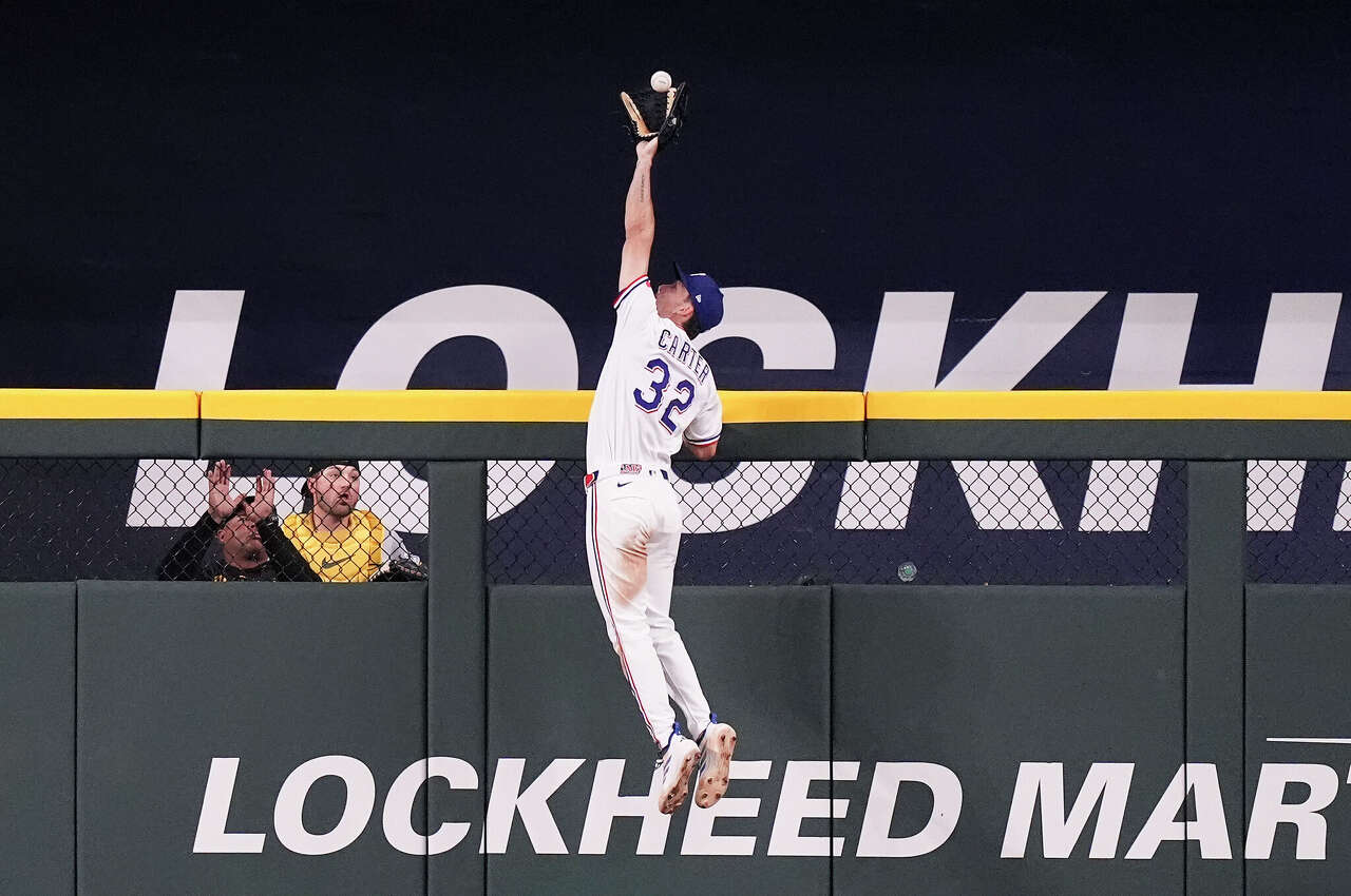 Rangers' Evan Carter talks elite defense, details how he makes highlight-reel catches