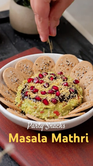 Crispy masala mathri with delicious homemade dip
