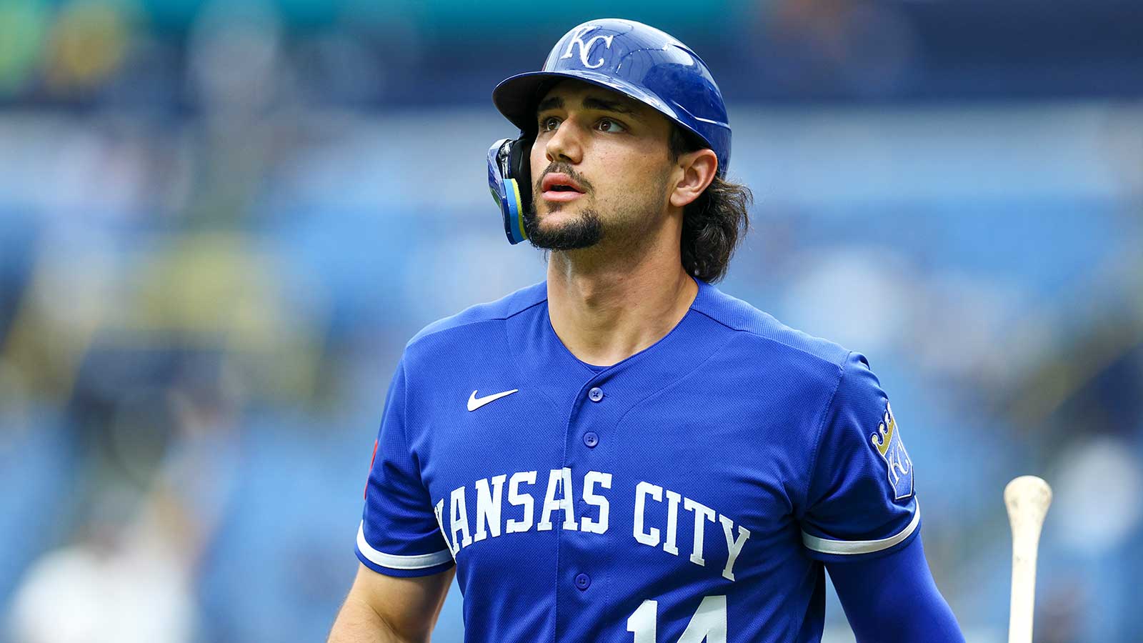 Royals’ Jac Caglianone exits Giants game with shoulder injury