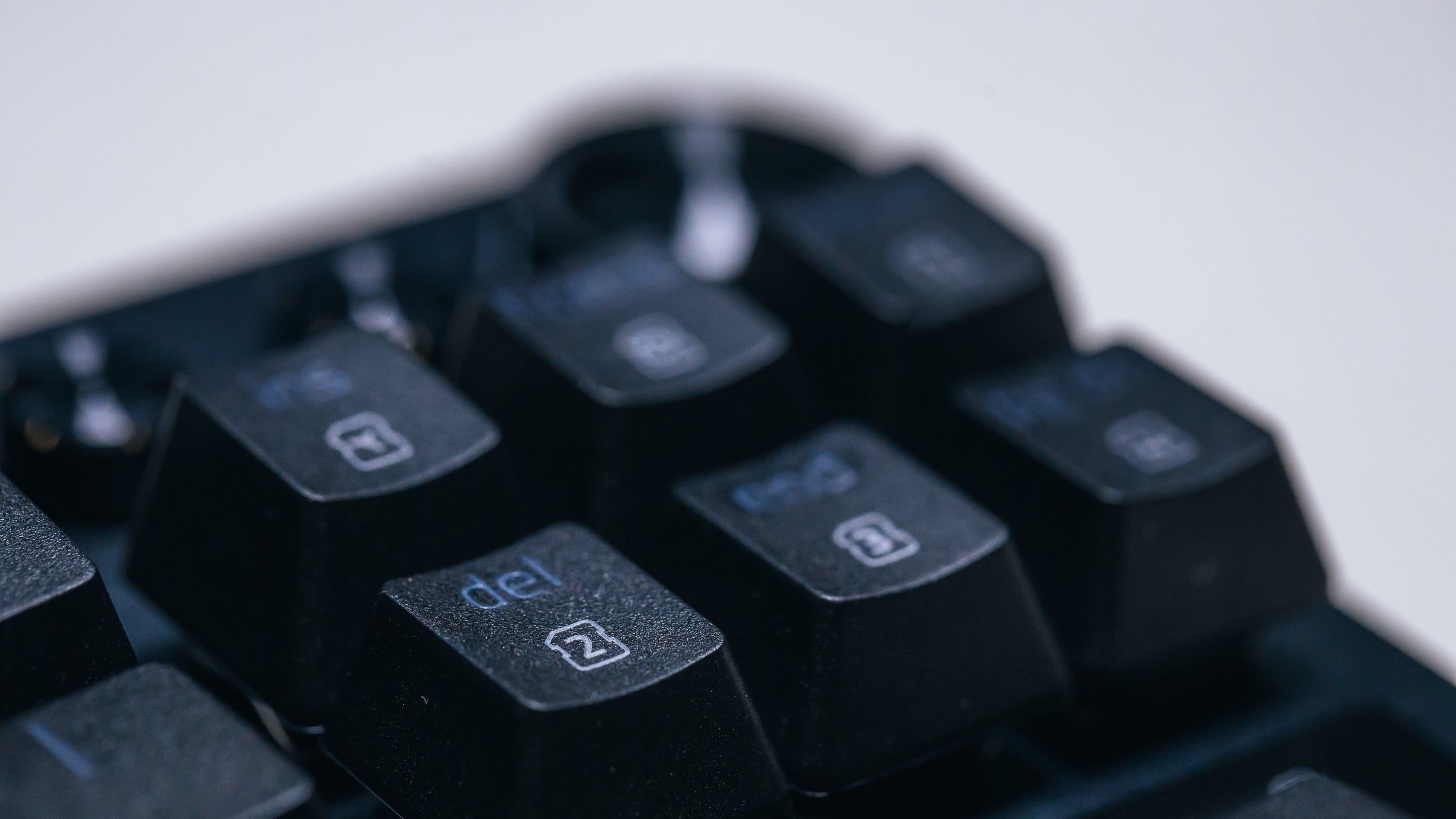 Razer Huntsman V3 Pro TKL 8K Review: A Tournament-Ready Classic Levels Up