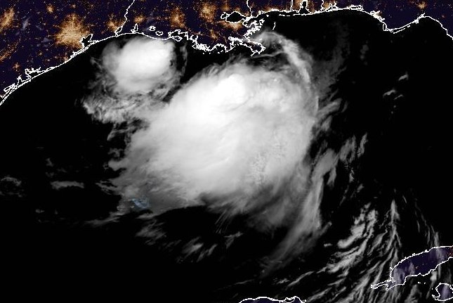 Weakening tropical storm Bertha heads west toward Louisiana