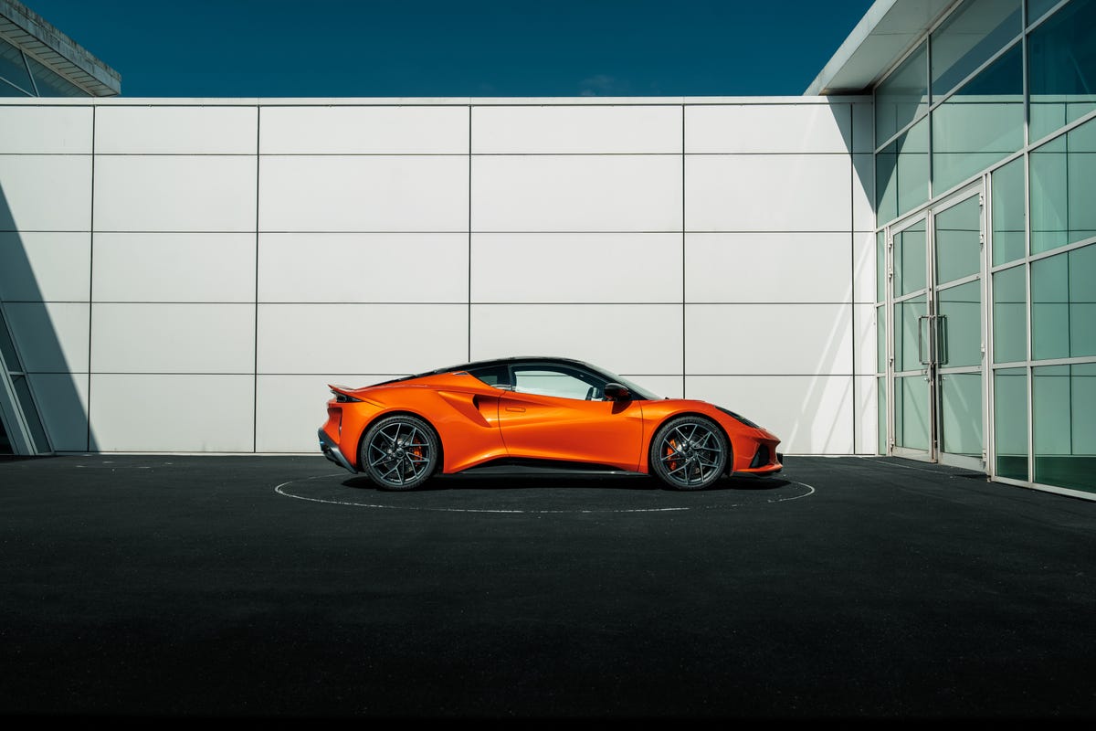 2027-lotus-emira-420s-112.jpg