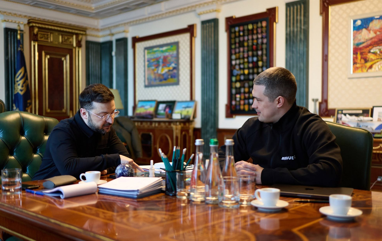 Under public pressure. Why Zelenskyy dismissed Ukraine's army chief and what he offered Fedorov
