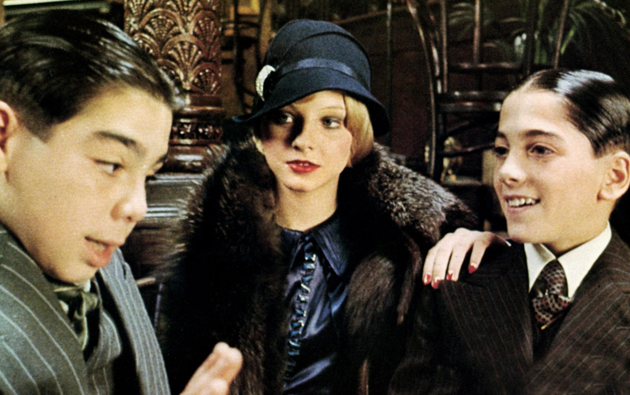 John Cassisi, Jodie Foster and Scott Baio in Bugsy Malone (1976)