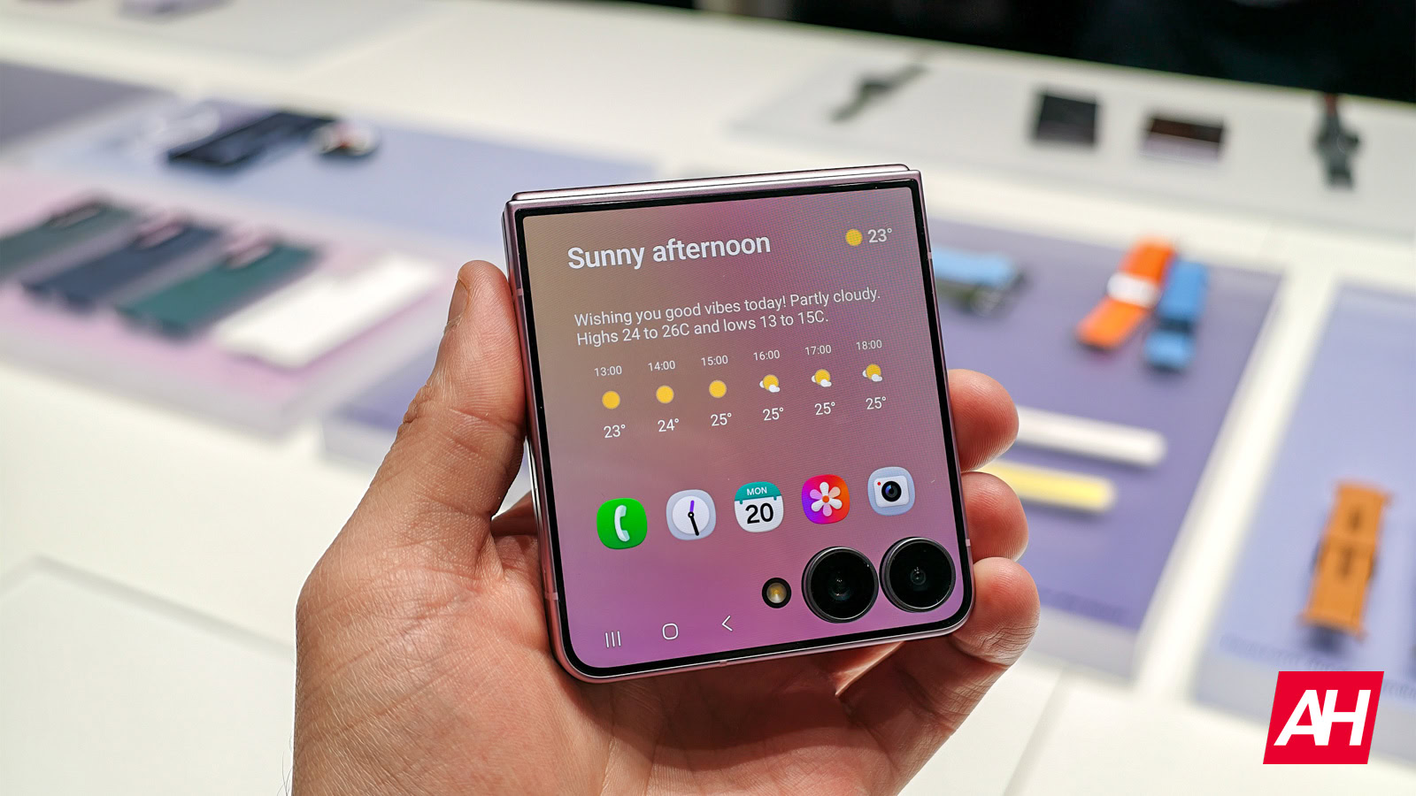Samsung Galaxy Z Flip 8 AH 18