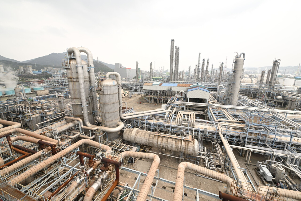 Gov't approves 2nd petrochemical restructuring proposal with Yeosu project