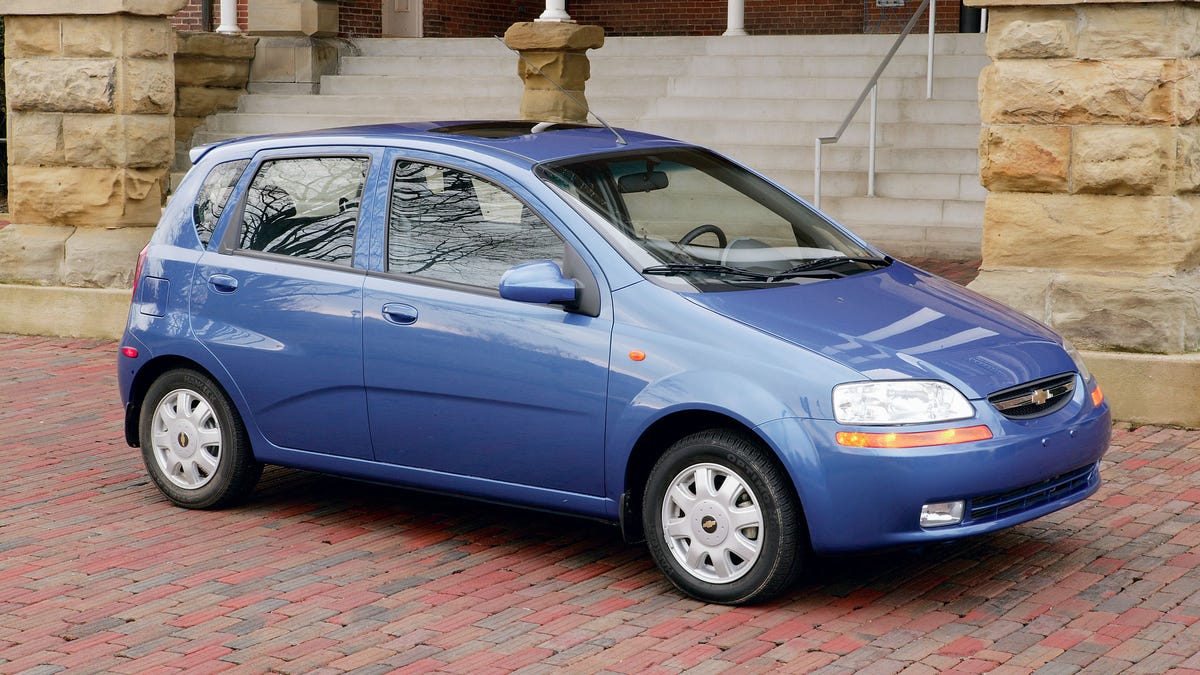 002-2004-chevy-aveo-vs-kia-rio-cinco-v-scion-comparison-test.jpg
