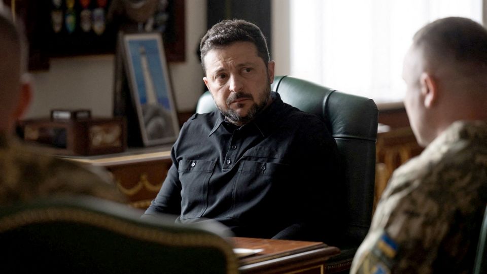 Why a week of protests pushed Zelensky to bring in a younger military chief