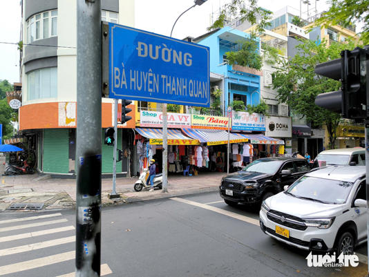 Sau sáp nhập, nhiều tuyến đường ở TP.HCM và Bình Dương, Bà Rịa - Vũng Tàu cũ bị trùng tên - Ảnh: CHÂU TUẤN