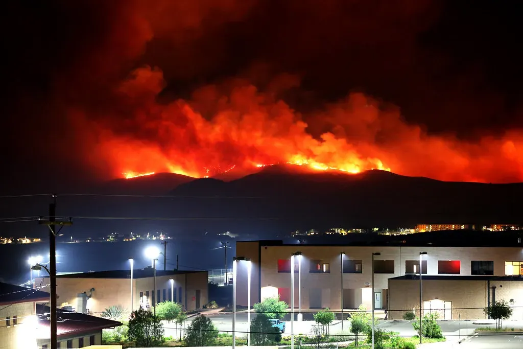 Decades of building in harm's way (DVIDSHUB, Flickr, CC BY 2.0)