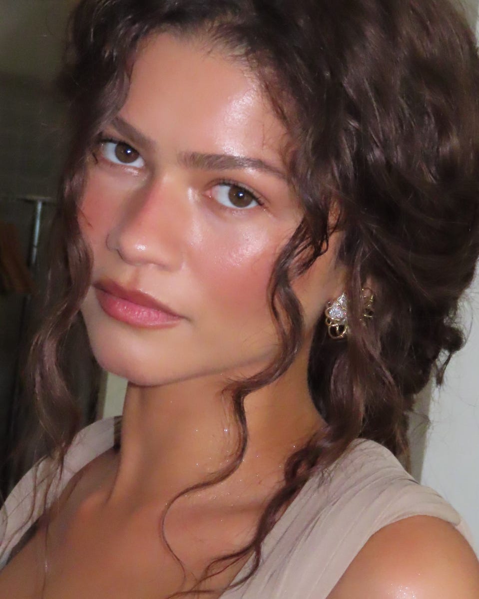 zendaya-ghost-lashes.jpg