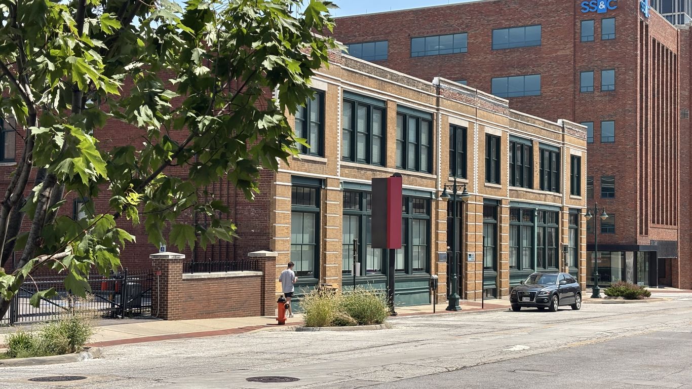 What's behind a proposed data center tower downtown
