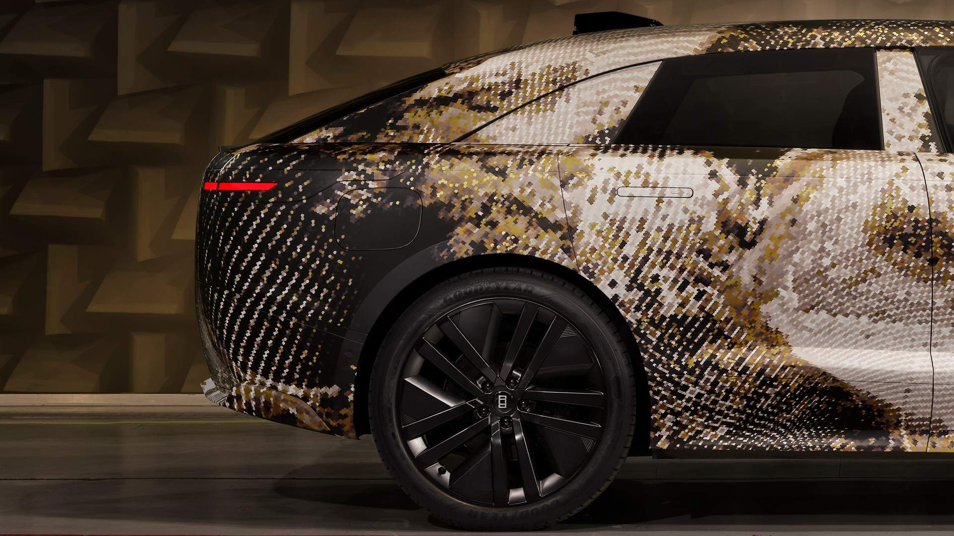 Range Rover just showed off a surprise Ferrari Luce rival no one saw coming