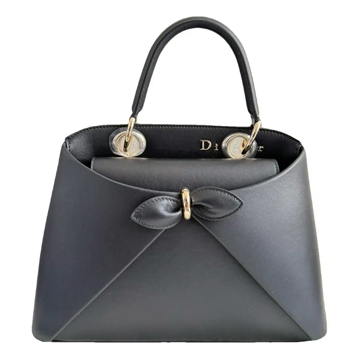 Dior's Cigale Bag Is A Pop Star Fave — Just Ask Taylor Swift & Rihanna