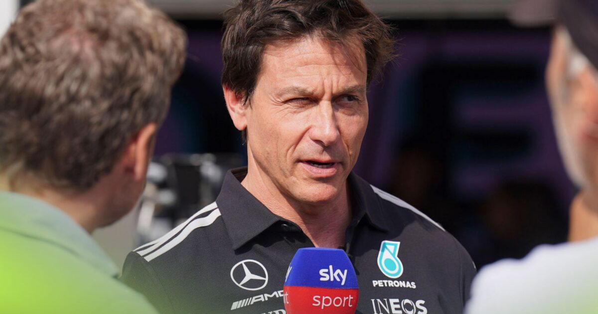Wolff accuses Sky F1 presenter of finger pointing in Russell question