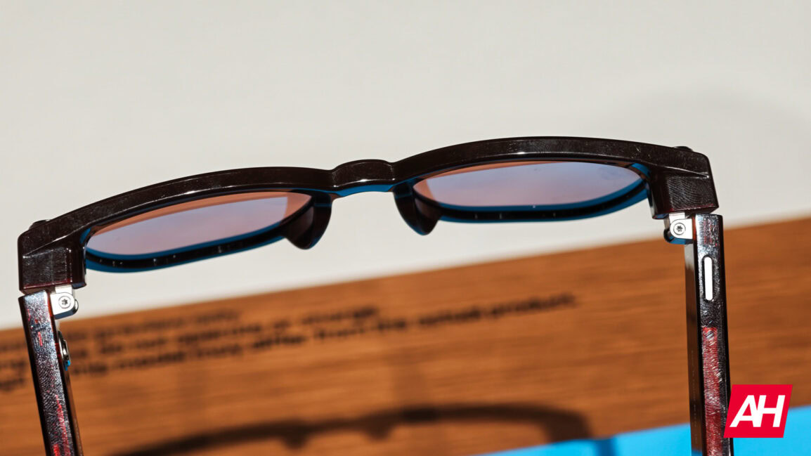 Samsung Intelligent Eyewear AH 28