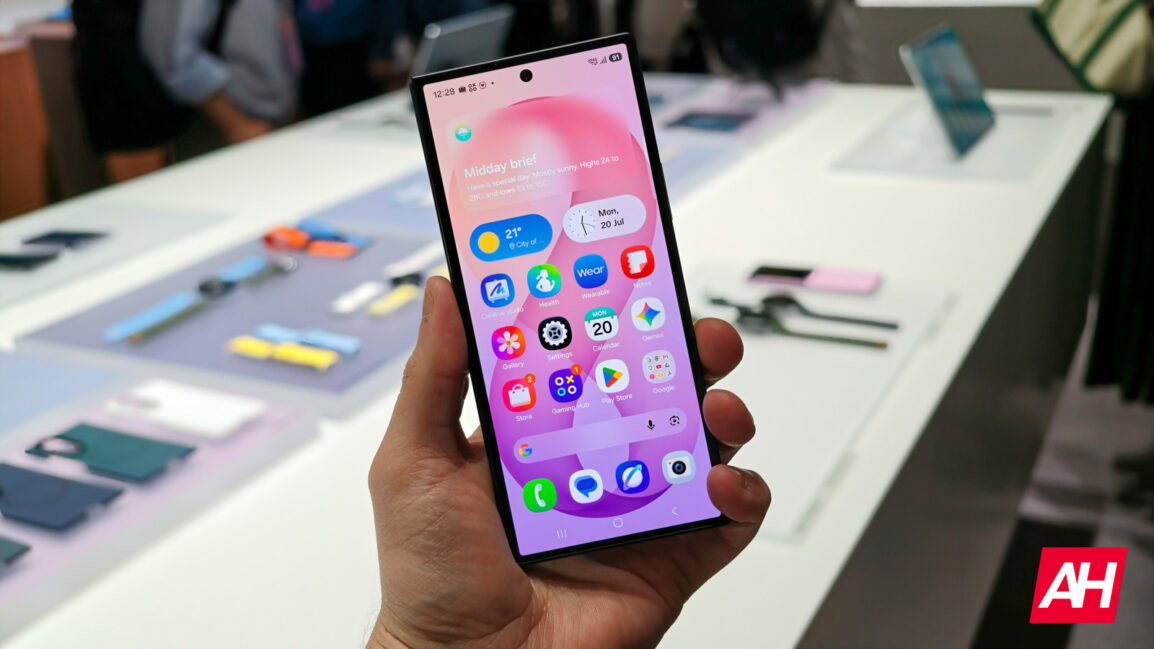 Samung Galaxy Z Fold 8 Ultra AH 21